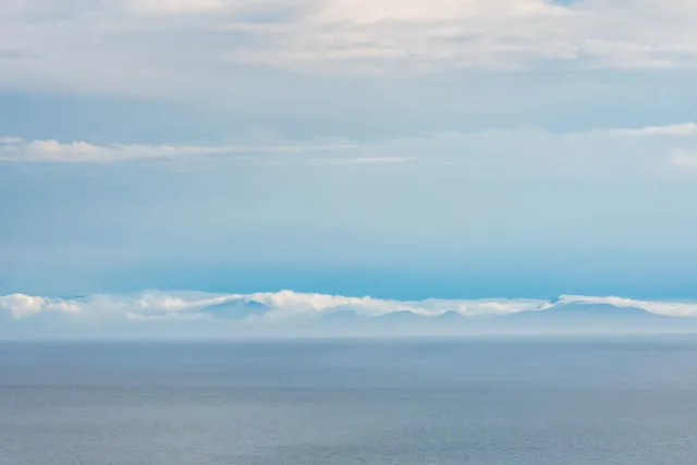 Kunashiri, the black island in the fog