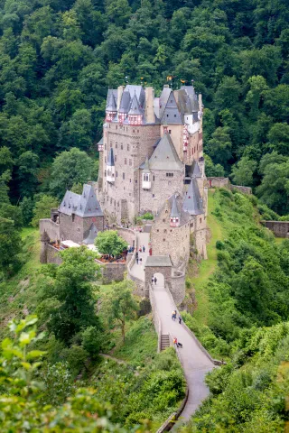 Burg Eltz an der Elz