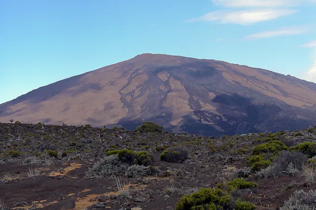 Plain des Sable - the approach to the Piton de la Fournaise