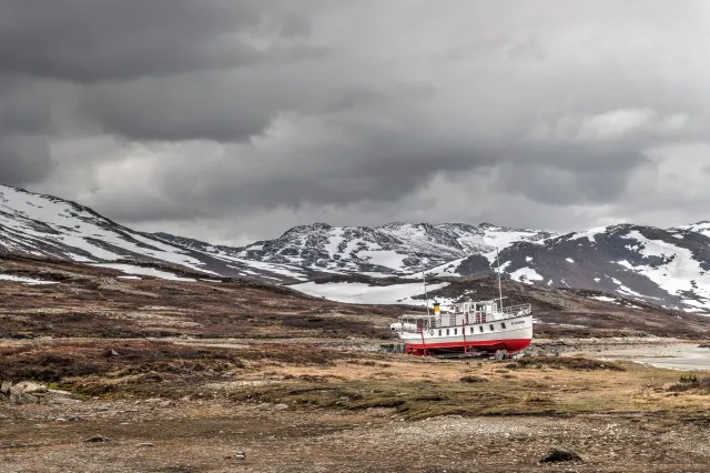 Das Boot am Bygdin-See