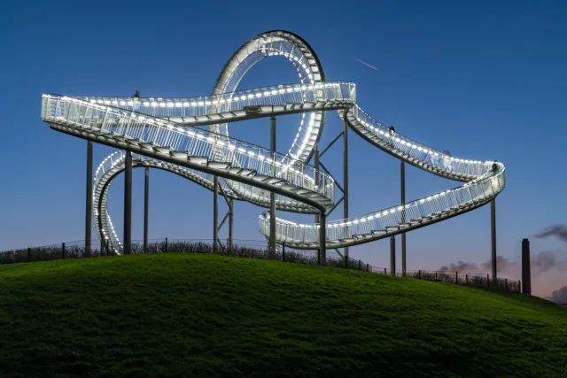 Tiger and Turtle at night on Heinrich-Hildebrand-Höhe in Duisburg