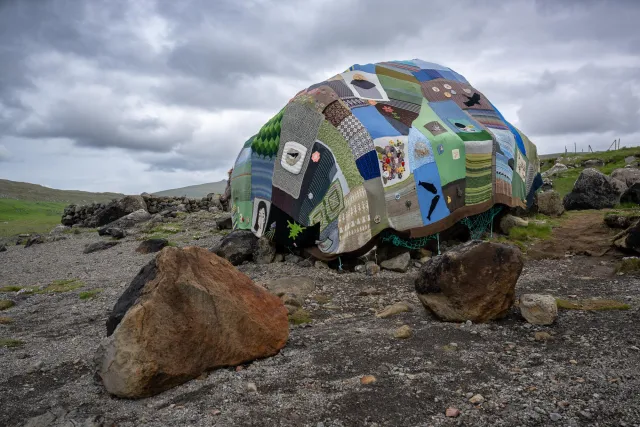 The encircled stone at Sandur