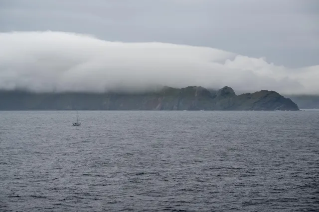 Mit dem Segelboot vor den Shetlandinseln